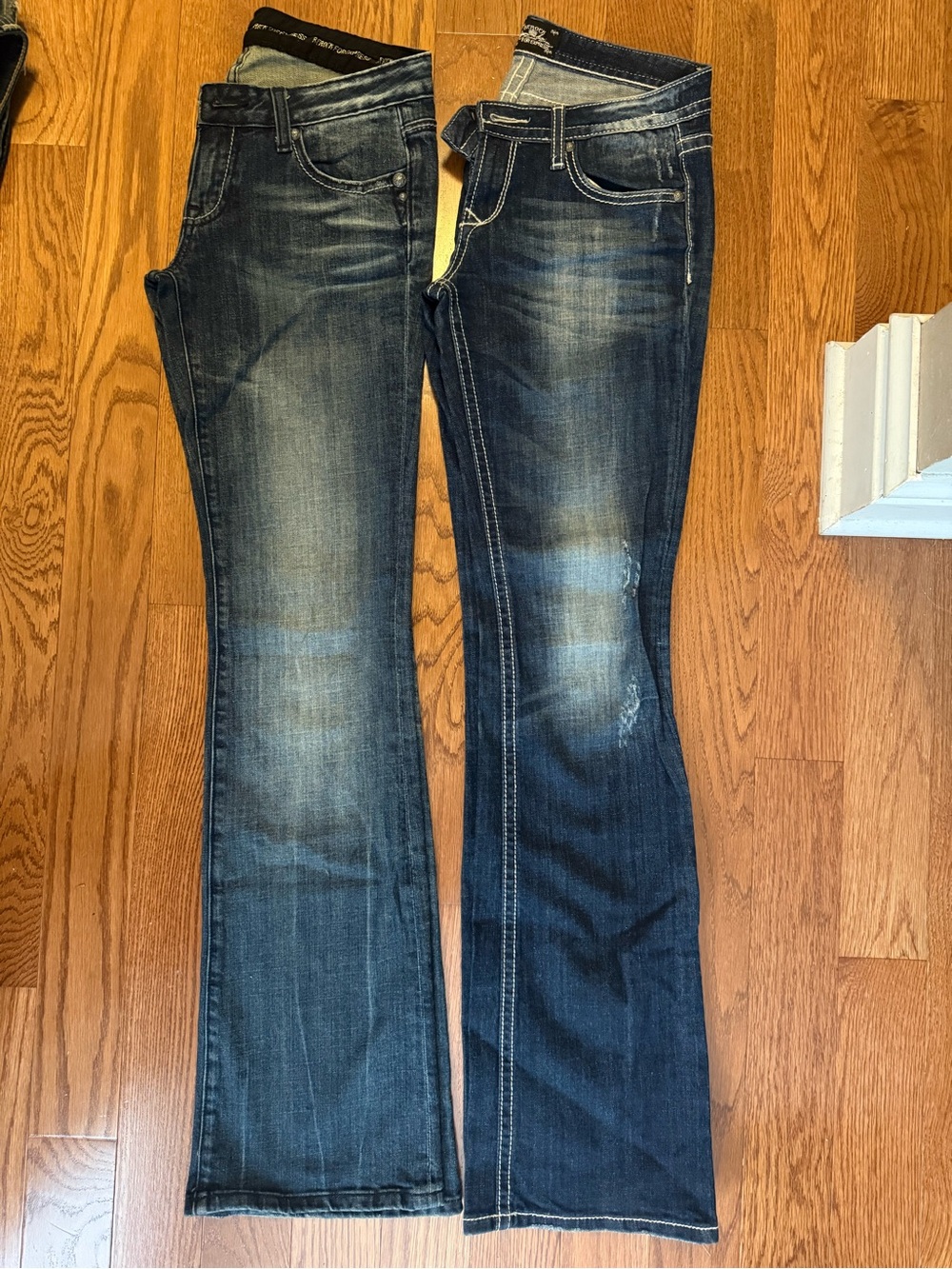 Rock & Republic for Express Jeans Bundle – Women’s 4 Long Bootcut